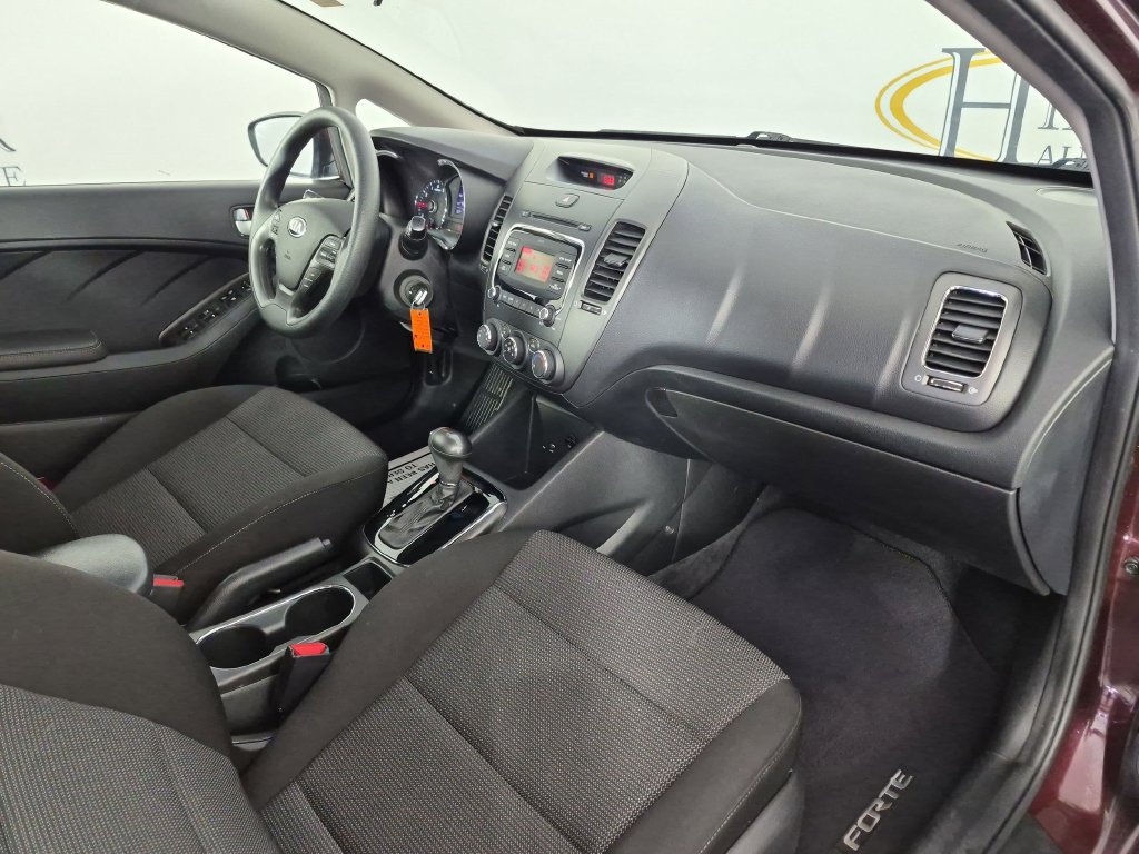 Used 2018 Kia Forte LX FWD image 34