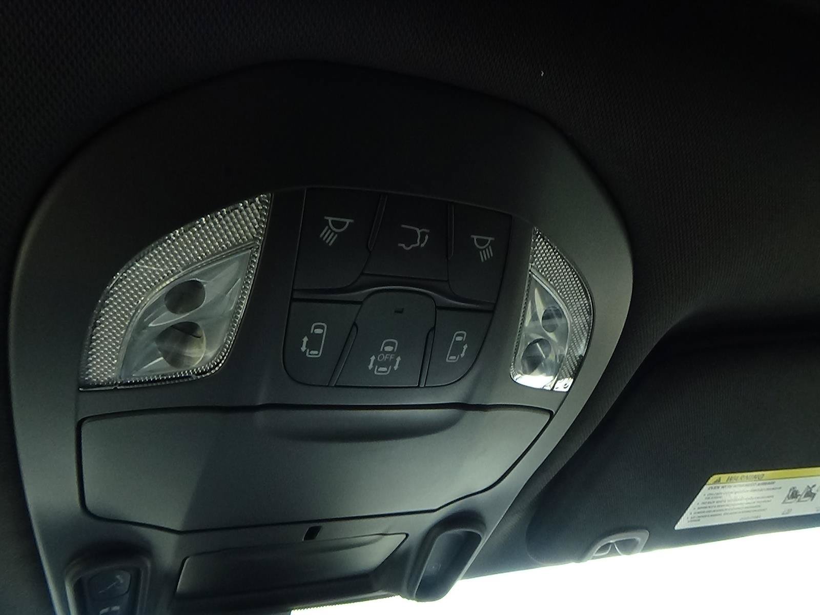 Used 2026 Chrysler Pacifica Limited FWD image 34