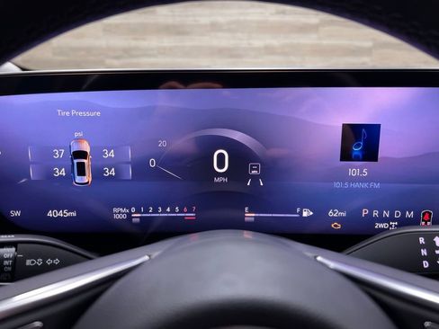 Used 2024 Buick Envision Avenir image 30