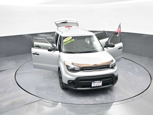 Used 2019 Kia Soul image 39