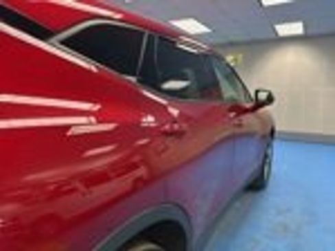 Used 2025 Chevrolet Blazer LT image 7