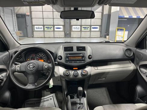 Used 2012 Toyota RAV4 4WD w/ Value Pkg image 28