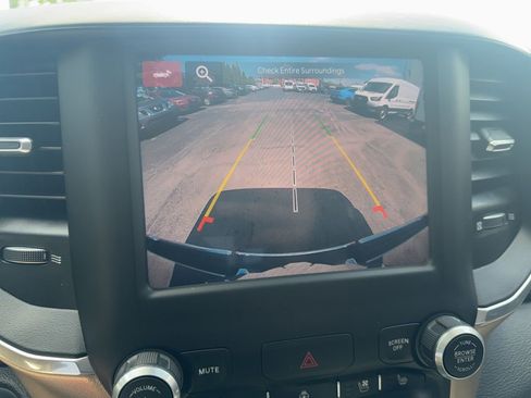 Used 2022 RAM 1500 Laramie AWD/4WD image 6