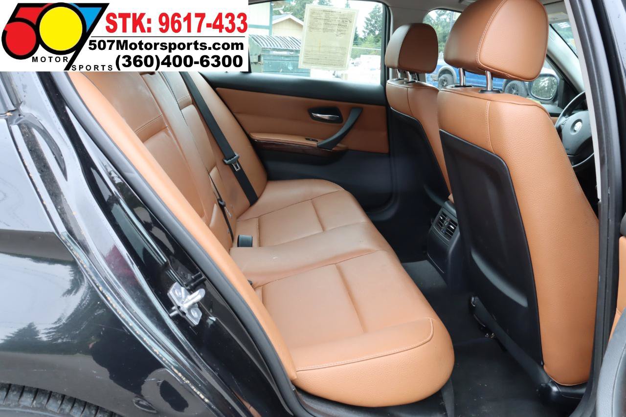 Used 2011 BMW 328i xDrive Sedan AWD/4WD image 15