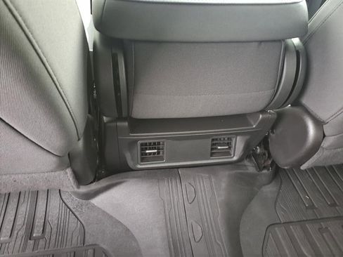 Used 2024 GMC Sierra 2500 Pro image 9