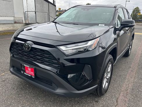 Certified 2025 Toyota RAV4 XLE w/ Convenience Package AWD/4WD image 1