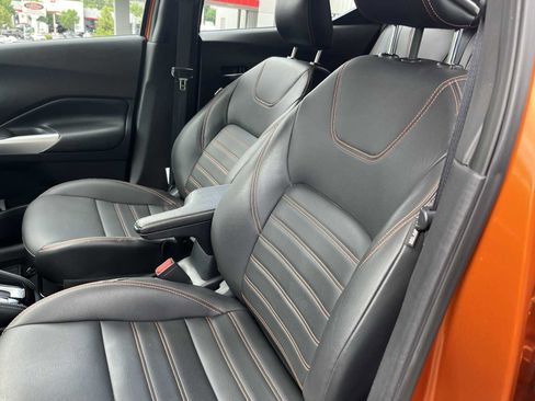 Used 2020 Nissan Kicks SR w/ SR Premium Package FWD image 19