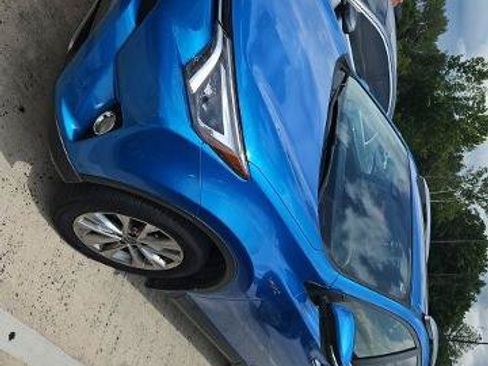 Used 2018 Toyota RAV4 Limited AWD/4WD image 3