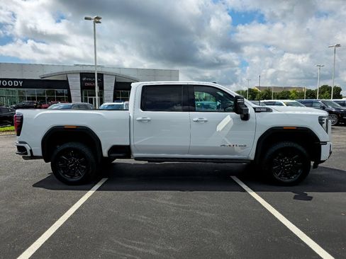 Certified 2026 GMC Sierra 2500 AT4 w/ AT4 Premium Plus Package AWD/4WD image 7