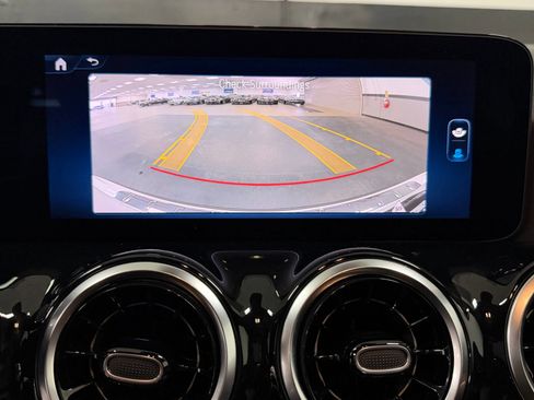 Certified 2026 Mercedes-Benz GLA 250 image 32