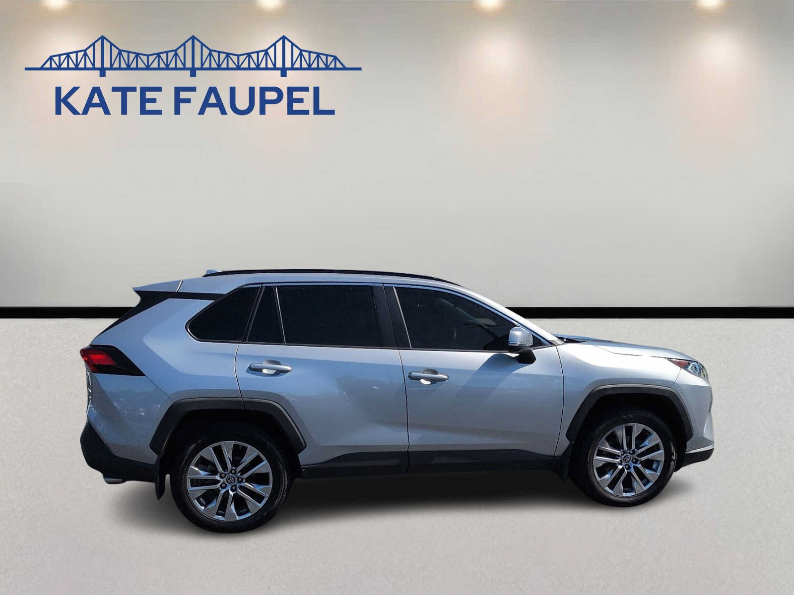 Used 2019 Toyota RAV4 XLE Premium w/ Advanced Technology Package AWD/4WD image 8
