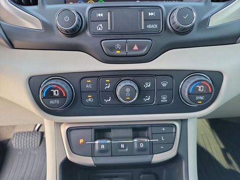 Used 2022 GMC Terrain Denali image 20