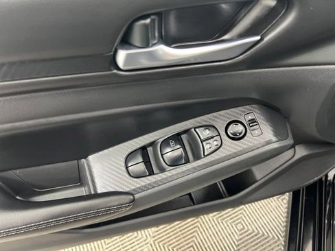Used 2024 Nissan Altima 2.5 SV FWD image 13