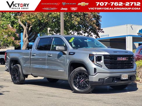 Used 2025 GMC Sierra 1500 Elevation AWD/4WD image 1