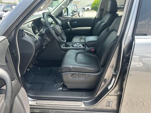 Used 2023 Nissan Armada SV RWD image 9