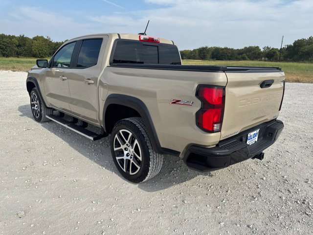 Used 2024 Chevrolet Colorado Z71 w/ Z71 Convenience Package 2 AWD/4WD image 4