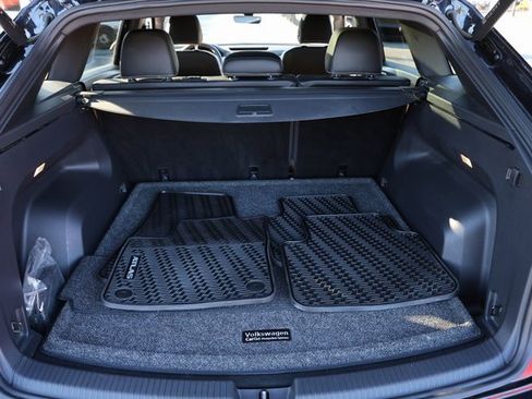 Used 2023 Volkswagen Atlas Cross Sport SEL image 5