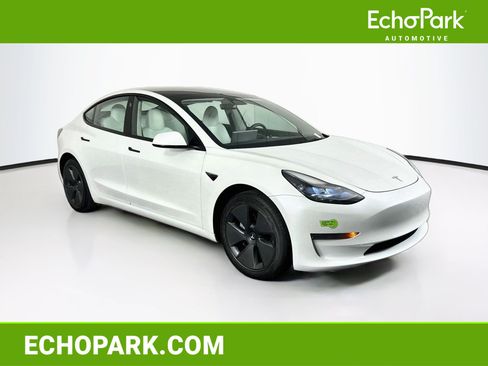Used 2023 Tesla Model 3 Standard Range RWD image 1