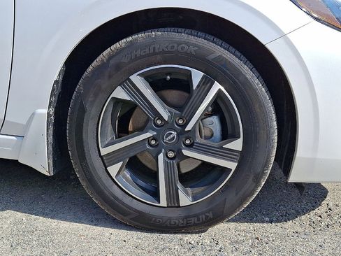 Used 2025 Nissan Sentra SV w/ Trunk Package image 26