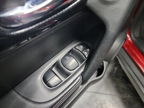 Used 2020 Nissan Rogue SL w/ Premium Package image 14