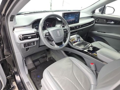 Used 2023 Lincoln Nautilus Reserve w/ Equipment Group 201A image 15