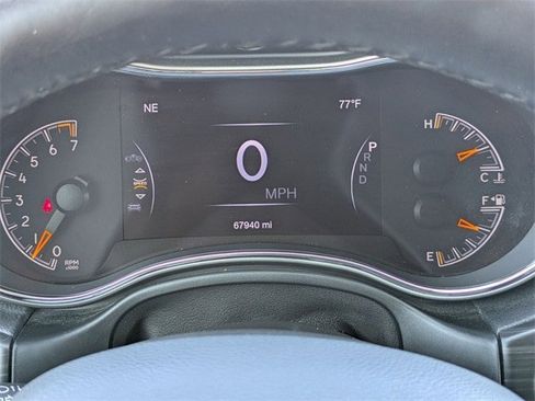 Used 2019 Jeep Grand Cherokee Limited image 8