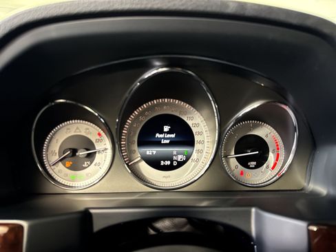 Used 2015 Mercedes-Benz GLK 250 BlueTEC 4MATIC image 17