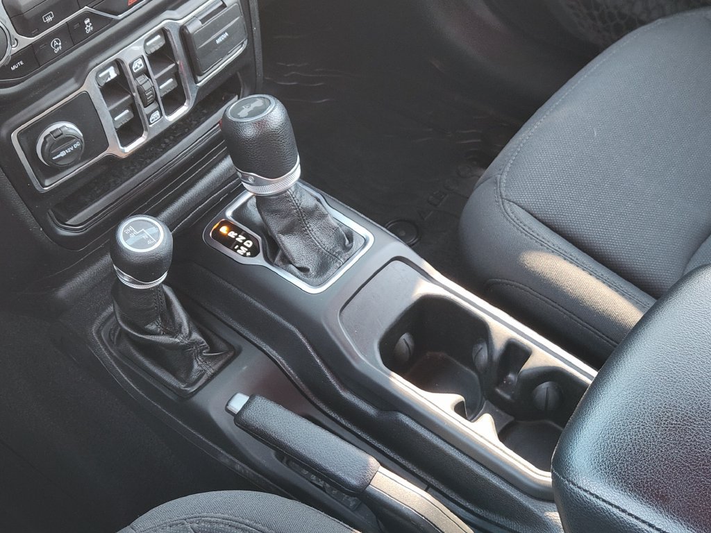 Used 2020 Jeep Wrangler Unlimited Sport S AWD/4WD image 20