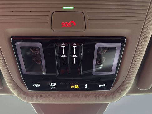 New 2026 Volkswagen Atlas Peak Edition AWD/4WD image 25
