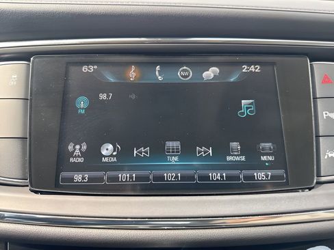 Used 2018 Buick Enclave Premium FWD image 20