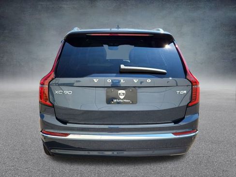 New 2026 Volvo XC90 T8 Plus image 6
