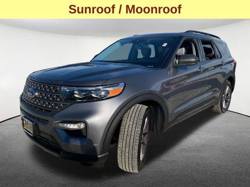 Used 2021 Ford Explorer XLT w/ Equipment Group 202A image 5