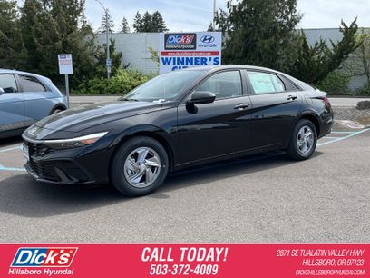 New 2026 Hyundai Elantra SE