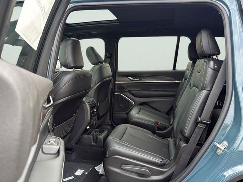 New 2026 Jeep Grand Cherokee L Limited image 23