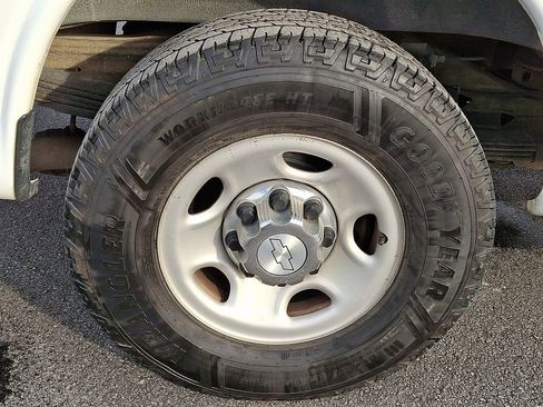 Used 2018 Chevrolet Express 3500 LT w/ LT Preferred Equipment Group image 12