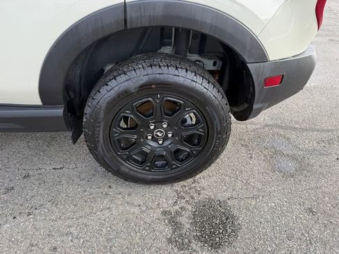 Used 2025 Ford Bronco Sport Badlands image 22