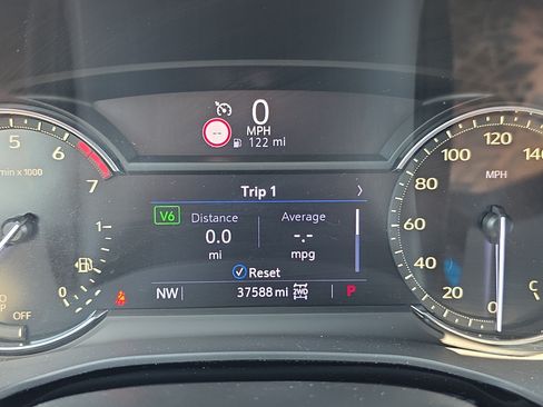 Used 2020 Cadillac XT5 Premium Luxury w/ LPO, Floor Liner Package AWD/4WD image 21