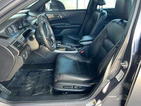 Used 2017 Honda Accord Sport Special Edition image 8