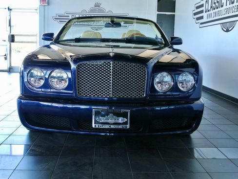 Used 2009 Bentley Azure RWD image 2