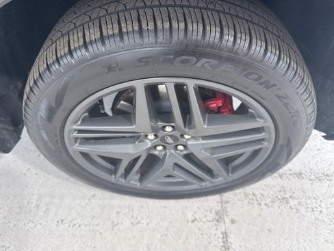 Used 2025 Ford Explorer ST-Line w/ Premium Package image 11