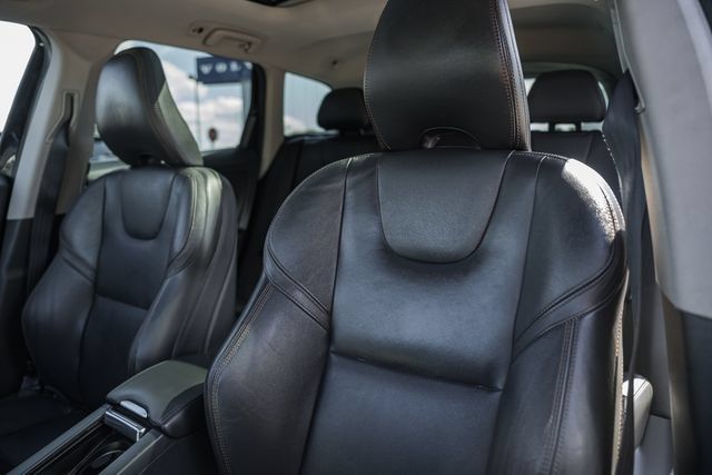 Used 2017 Volvo XC60 T6 Dynamic w/ Climate Package AWD/4WD image 35