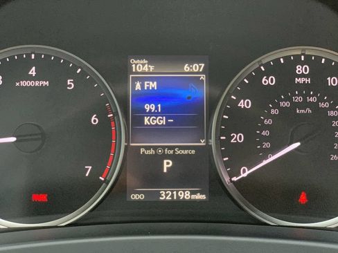 Used 2024 Lexus IS 300 RWD image 9