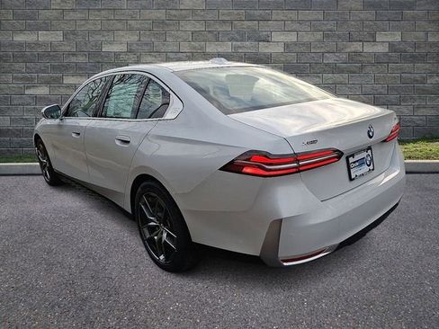 New 2026 BMW 530i xDrive AWD/4WD image 4