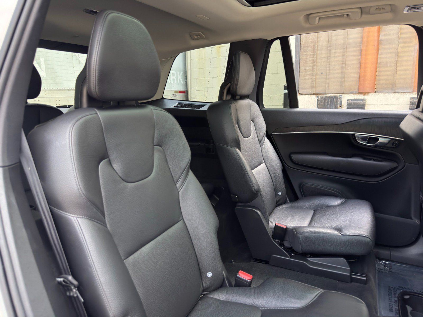 Used 2020 Volvo XC90 T8 Momentum w/ Protection Package Premier AWD/4WD image 36