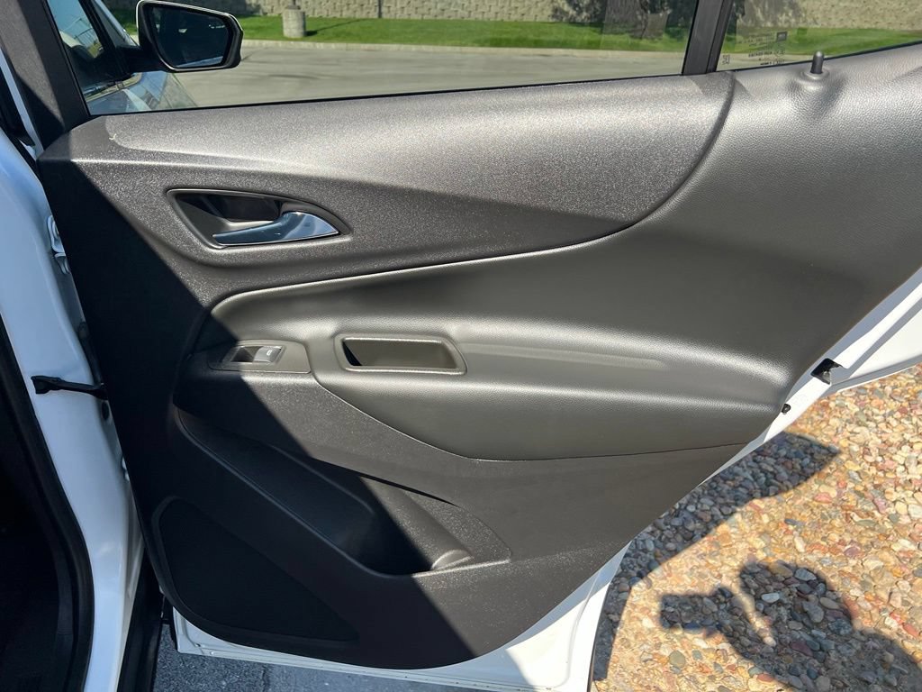 Used 2020 Chevrolet Equinox LT AWD/4WD image 26