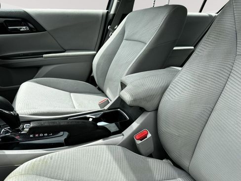 Certified 2017 Honda Accord LX image 16