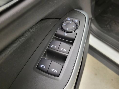 New 2026 Chevrolet Trax RS image 25