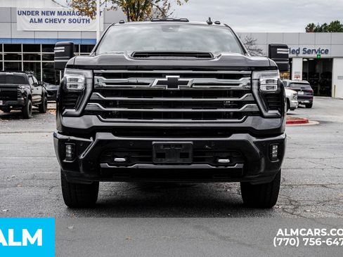 Used 2024 Chevrolet Silverado 3500 High Country image 12