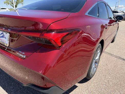 Used 2019 Toyota Avalon XLE w/ Carpet Mat Package FWD image 13