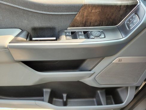 Used 2022 Ford F150 Lariat w/ Equipment Group 502A High image 24